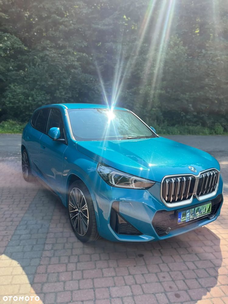BMW iX1 xDrive30 M Sportpaket - 3