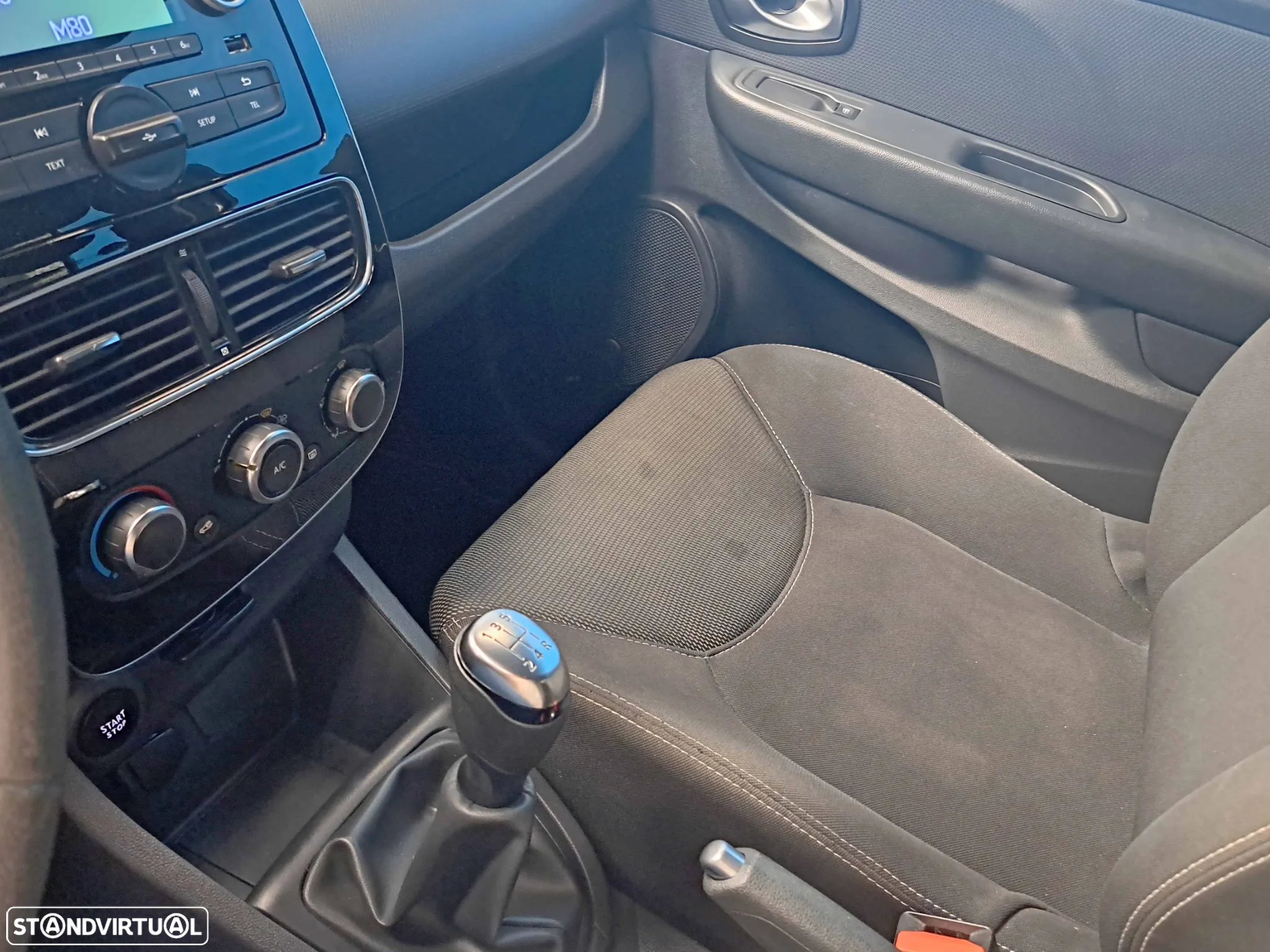 Renault Clio 1.5 dCi Zen - 16