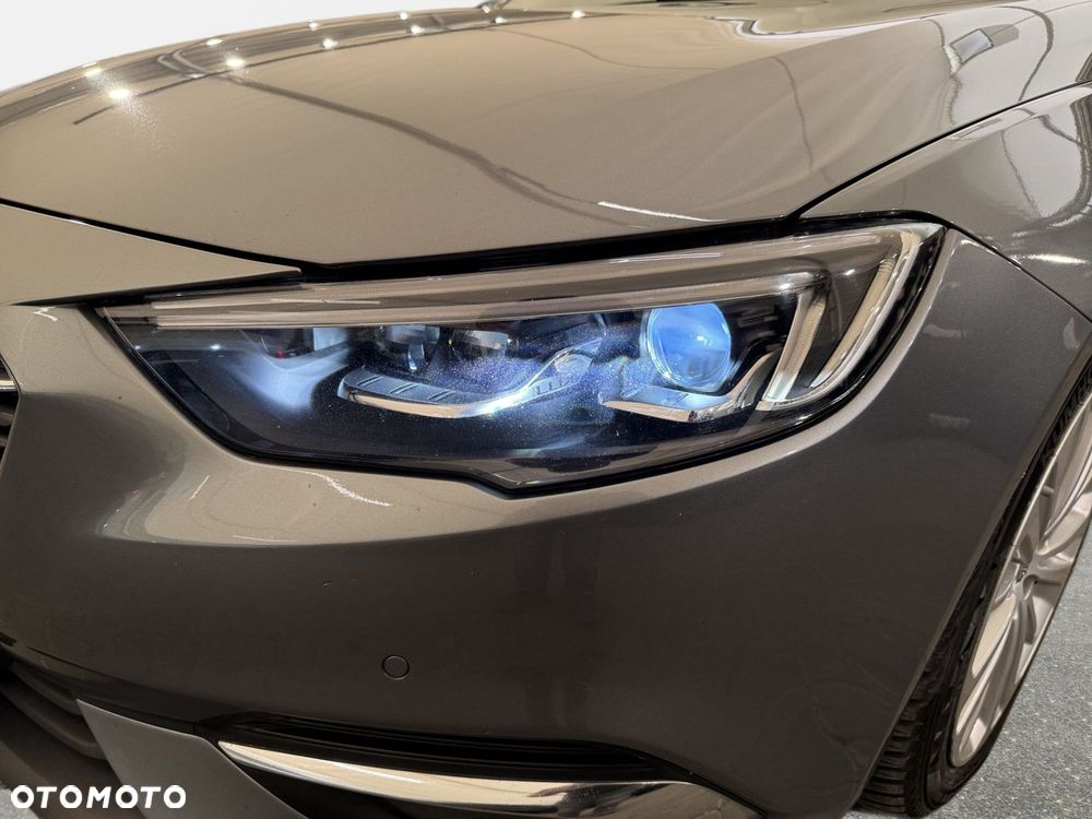 Opel Insignia - 10