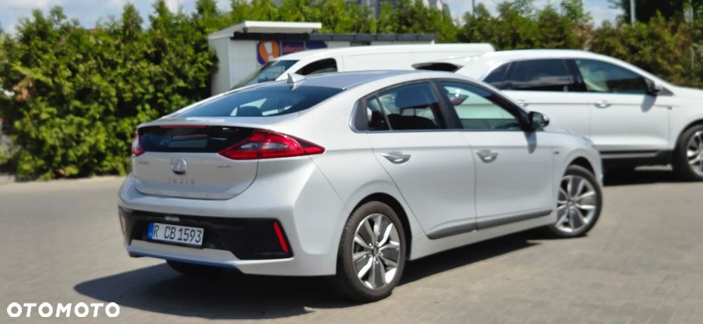 Hyundai IONIQ 1.6 GDI Premium - 10