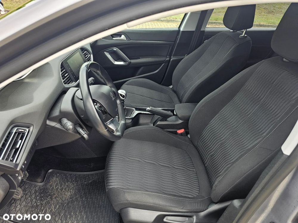 Peugeot 308 1.2 PureTech GPF Active S&S - 13