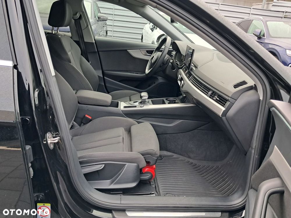 Audi A4 Limousine - 22