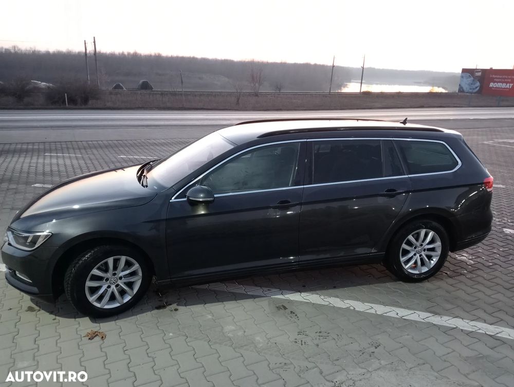 Volkswagen Passat 2.0 TDI SCR DSG Comfortline - 1