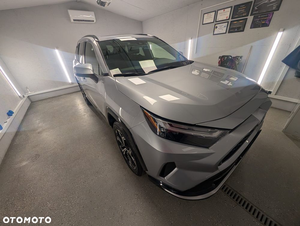 Toyota RAV4 - 3