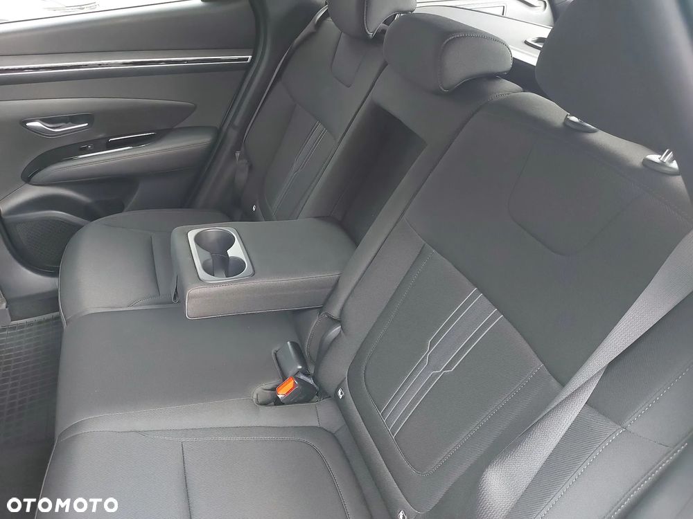 Hyundai Tucson 1.6 T-GDi Smart 2WD - 16