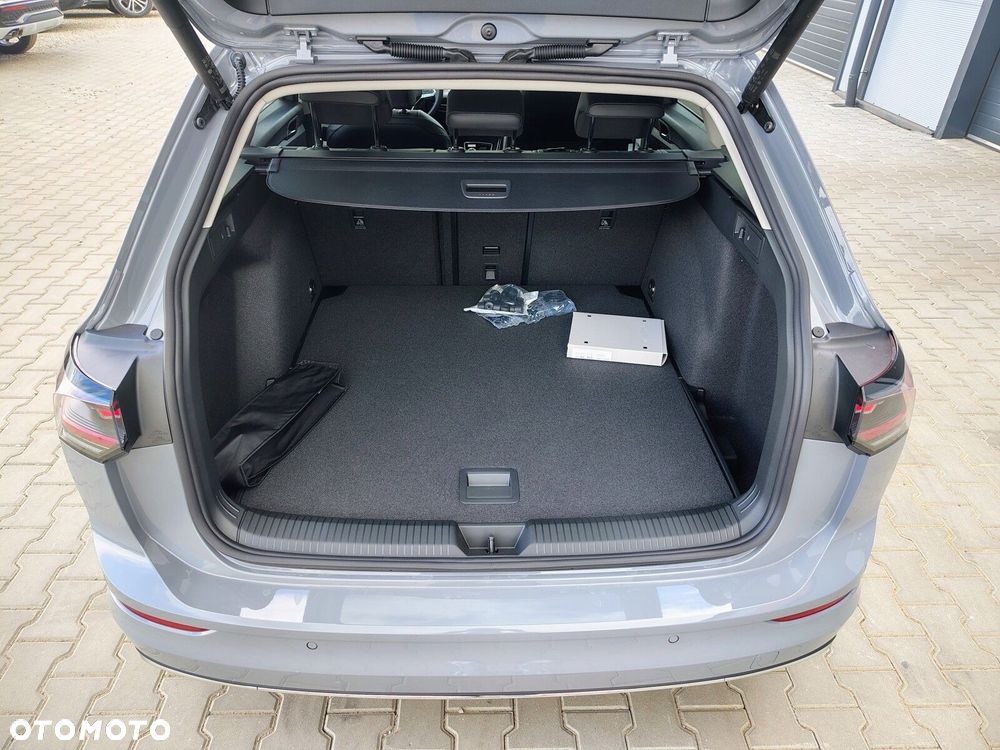 Volkswagen Golf Variant - 9