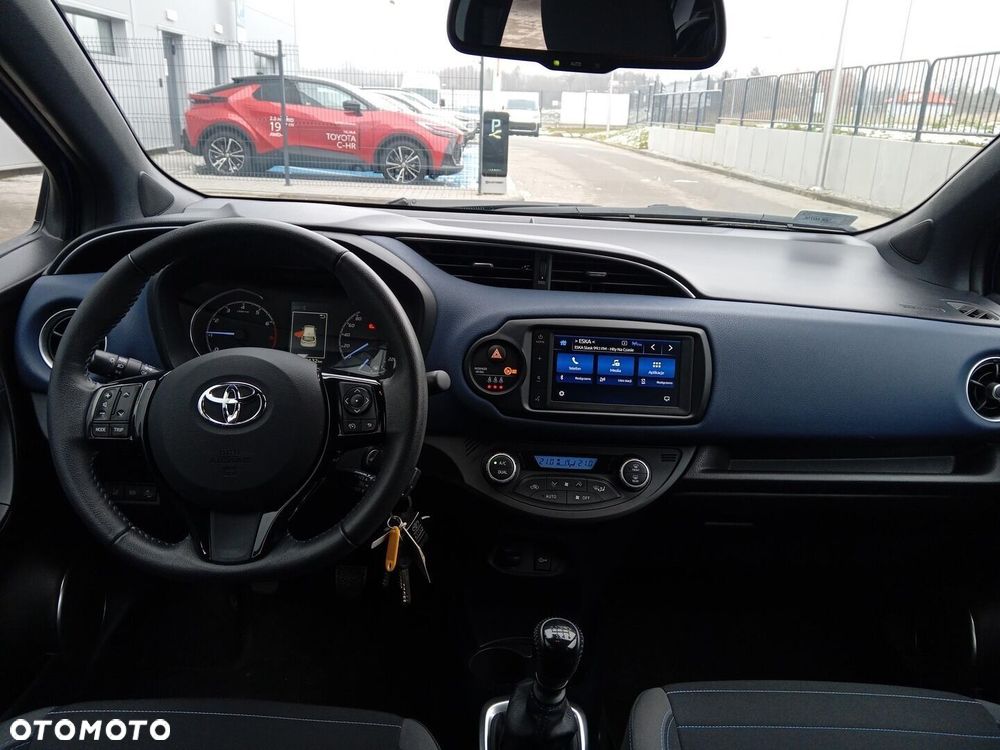 Toyota Yaris - 16