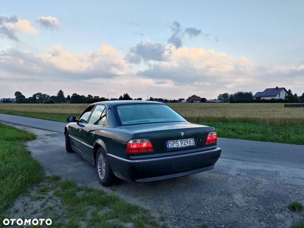 BMW Seria 7 - 4