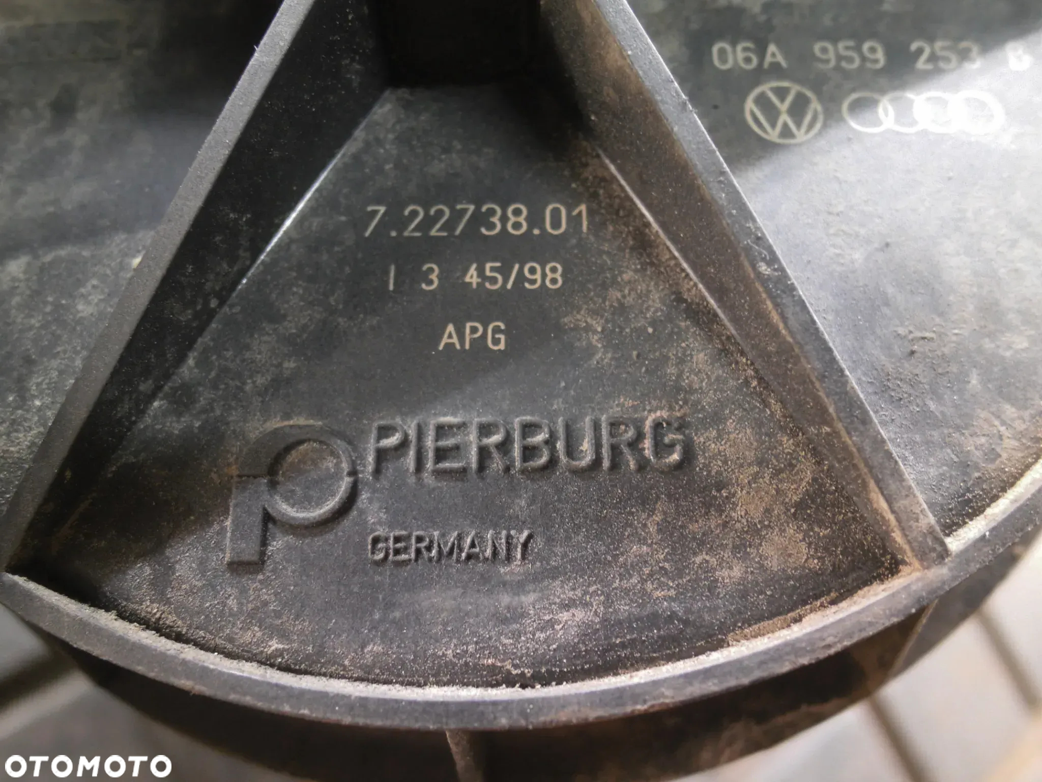 POMPKA POWIETRZA WTÓRNEGO 06A131333C AUDI A3 8P 1.6 8V - 4