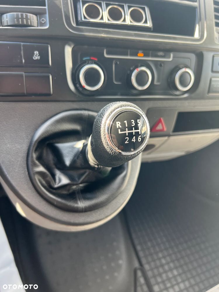 Volkswagen Transporter Furgon Long L2H1 T5 FL 4x4 4Motion 2.0 TDI 140KM Salon PL HAK FV23% - 19