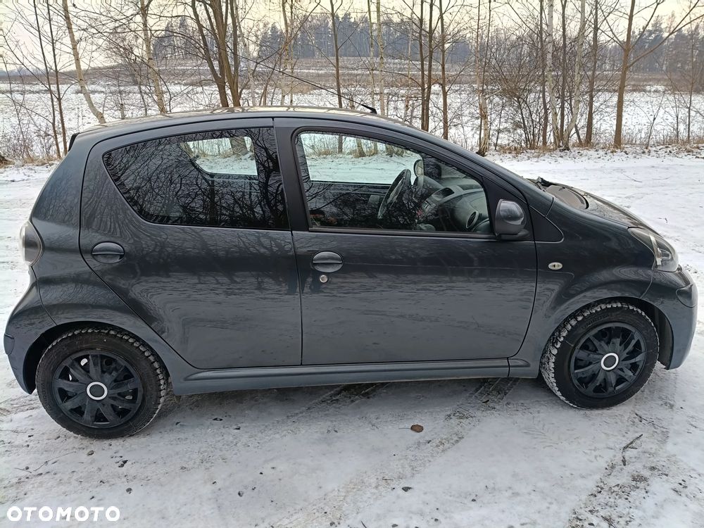 Toyota Aygo - 4