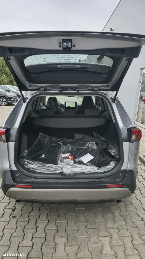 Toyota RAV4 - 22