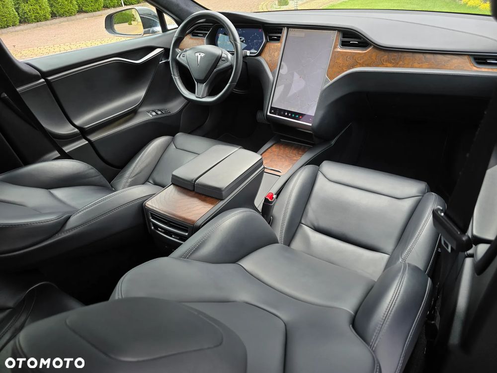 Tesla Model S Long Range Plus - 29