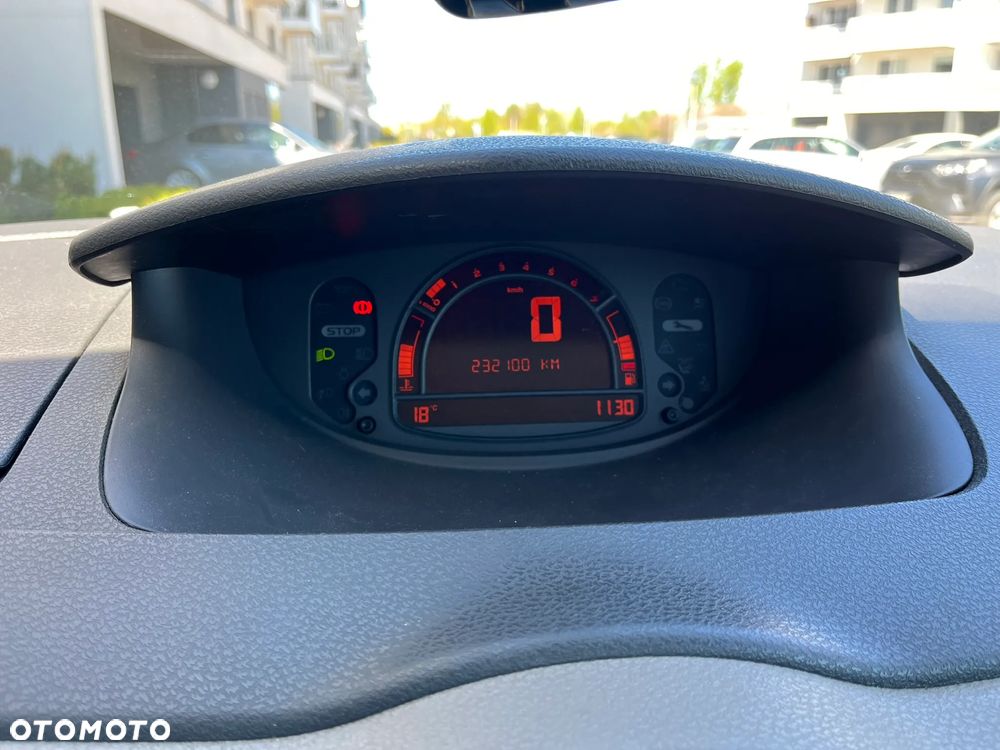 Renault Modus 1.6 16V Dynamique - 10
