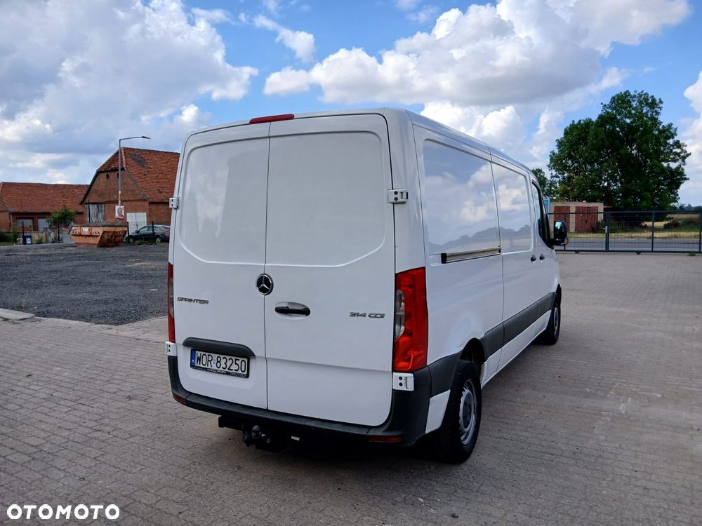 Mercedes-Benz Sprinter - 8