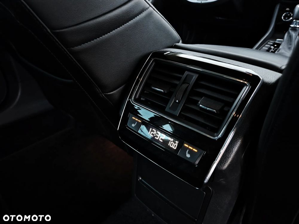 Skoda Superb 1.6 TDI Ambition DSG - 26