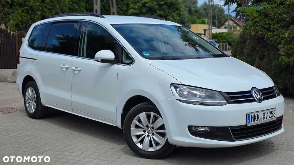 Volkswagen Sharan 2.0 TDI Highline DSG - 2