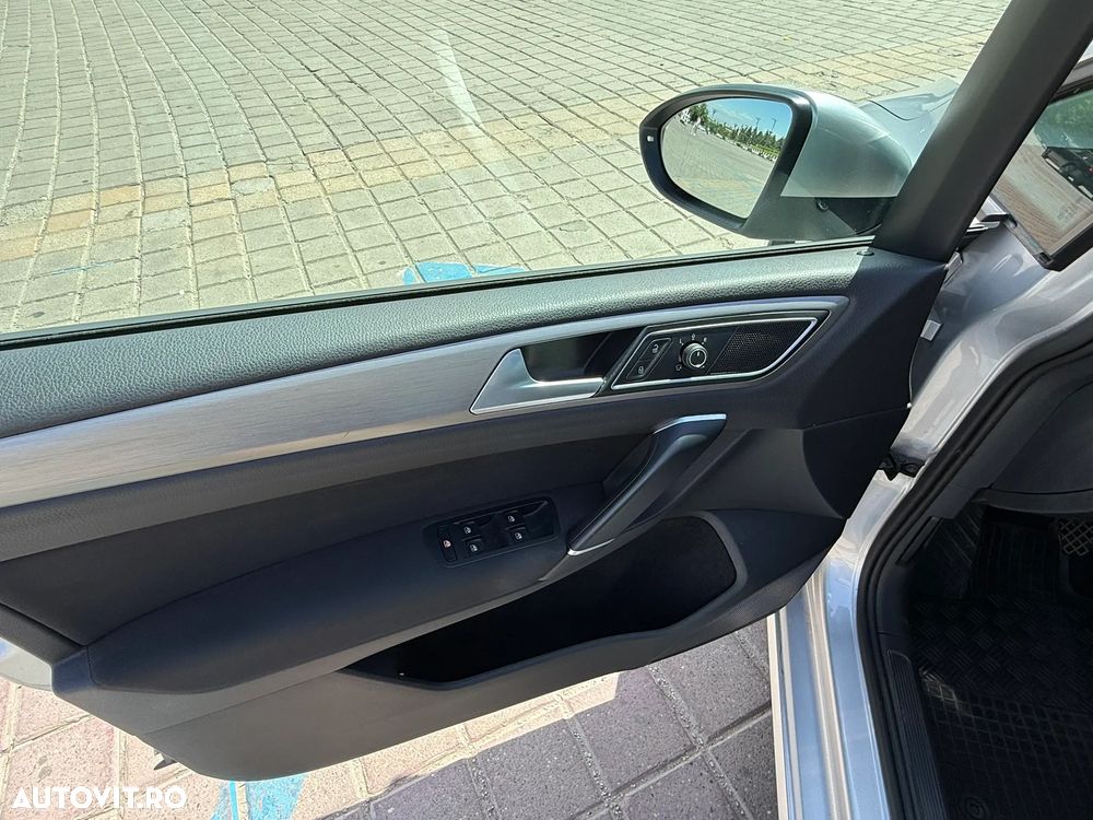 Volkswagen Golf 1.4 TSI Comfortline - 14