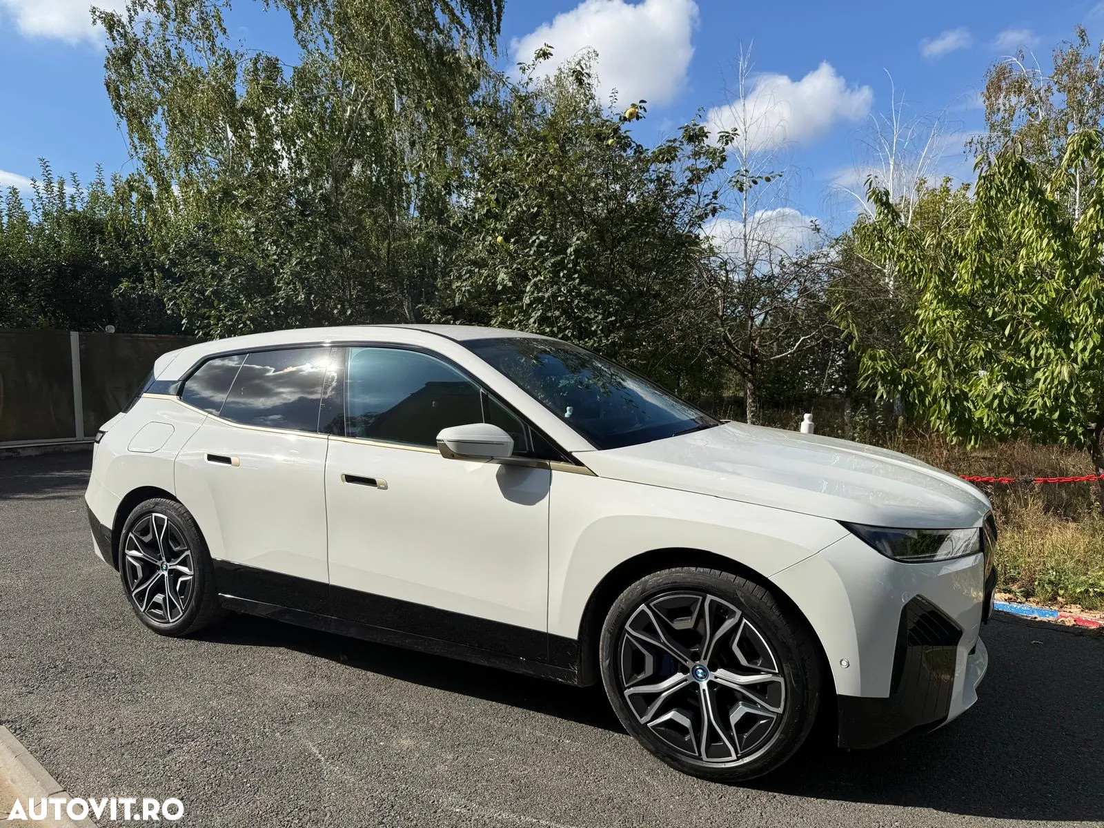 BMW iX xDrive40 - 2