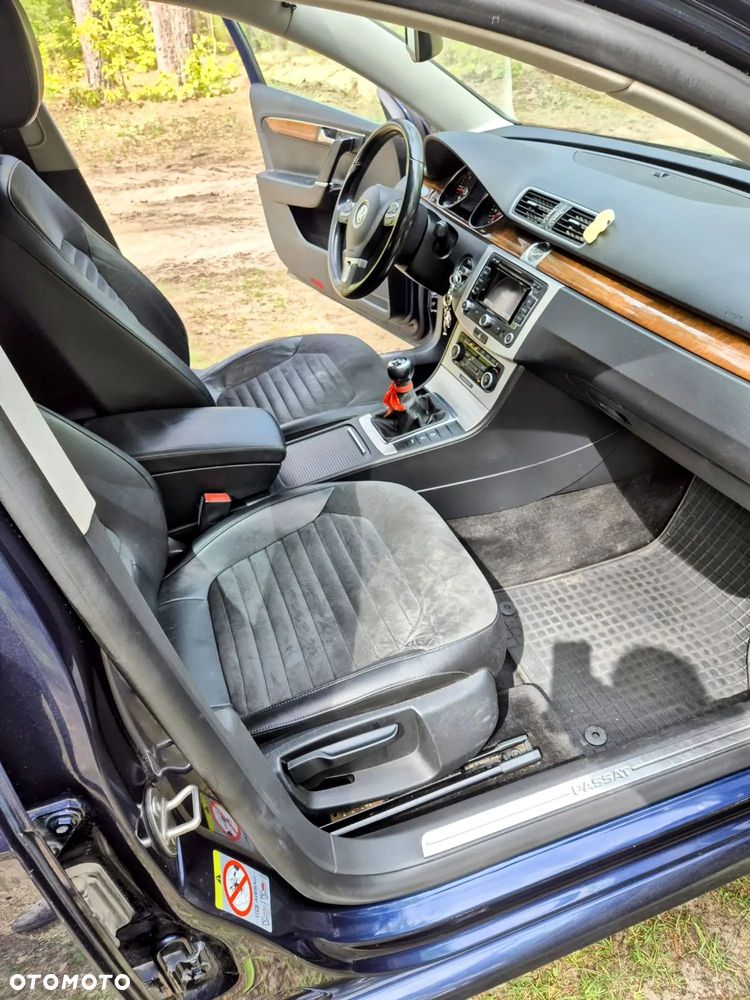 Volkswagen Passat 2.0 TDI DPF 4Mot Sportline - 7