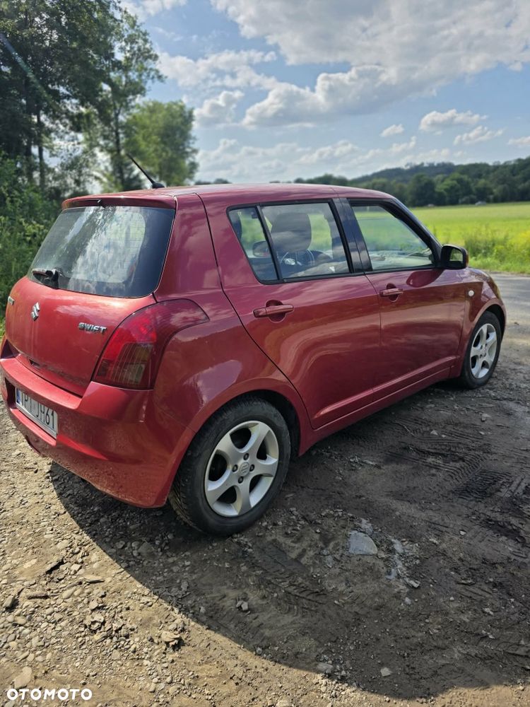 Suzuki Swift - 8