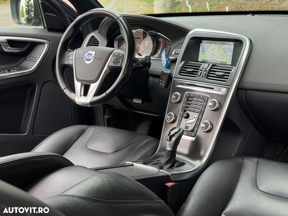 Volvo XC 60 D4 Geartronic Summum - 19