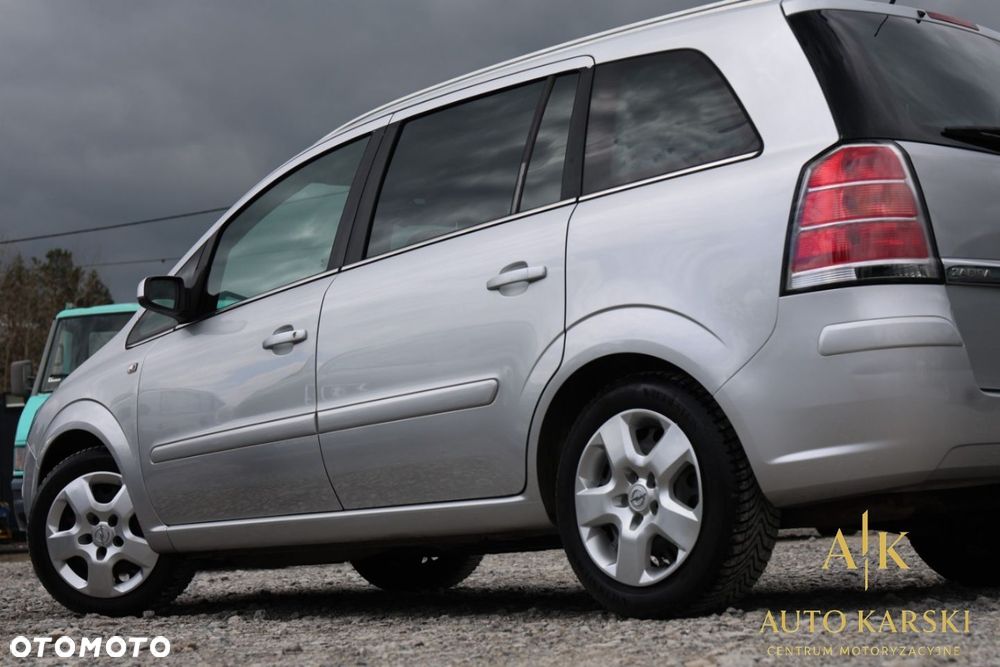 Opel Zafira - 16