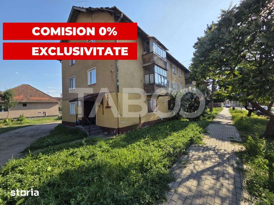 Apartament 2 camere semidecomandate la parter de vanzare Titu Pertia — fotografia 1