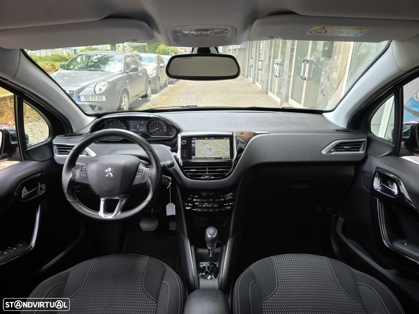 Peugeot 208 1.2 PureTech Allure EAT6 - 5