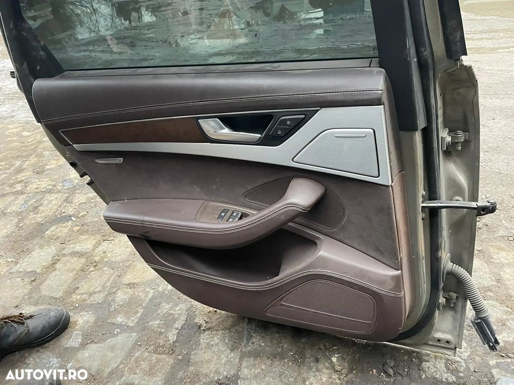 Usa echipata stanga spate Audi A8 D4 4H gri - aurie 2011-2016  cod LZ1Y - 5