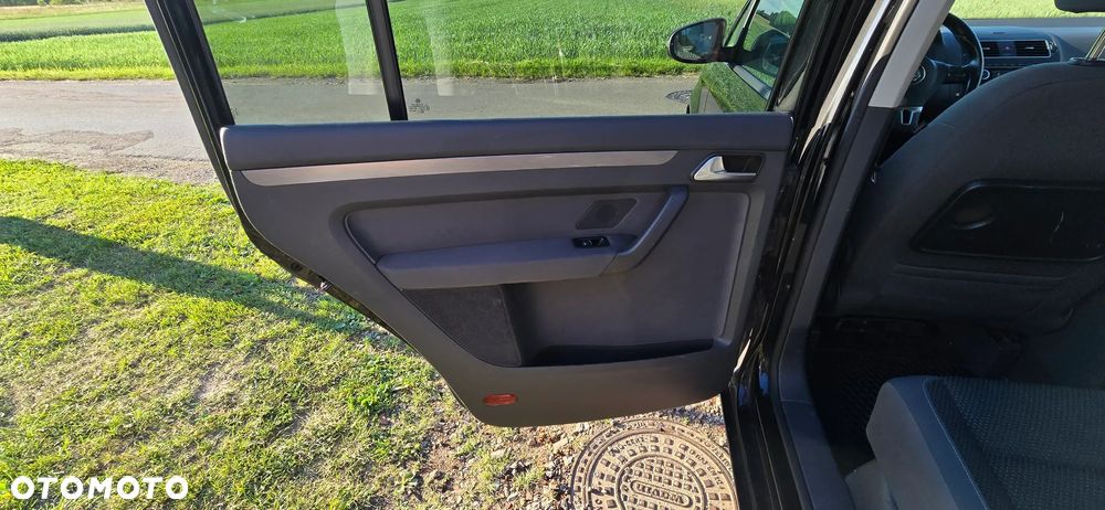 Volkswagen Touran - 41