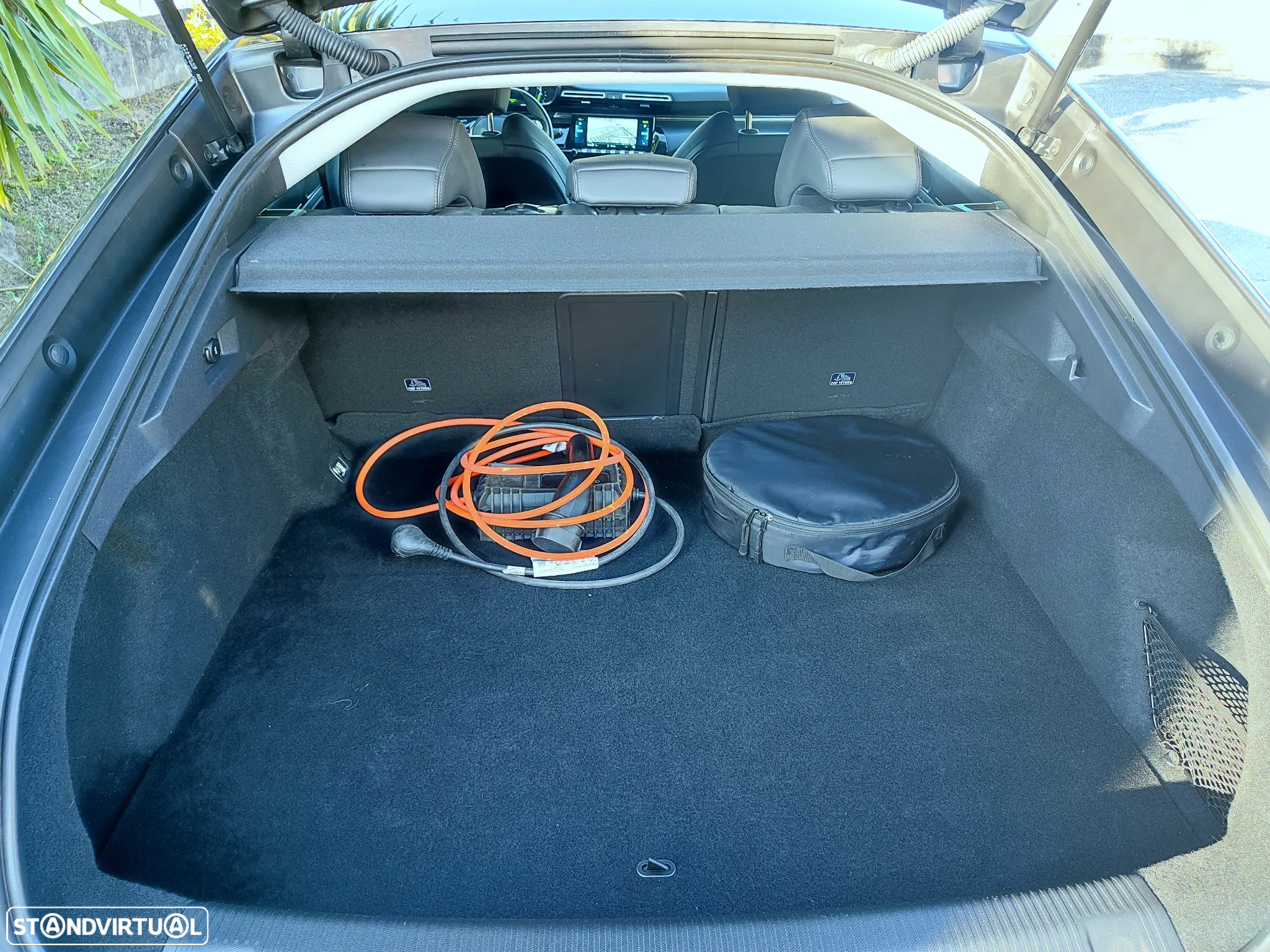 Peugeot 508 1.6 Hybrid Allure Pack e-EAT8 - 32