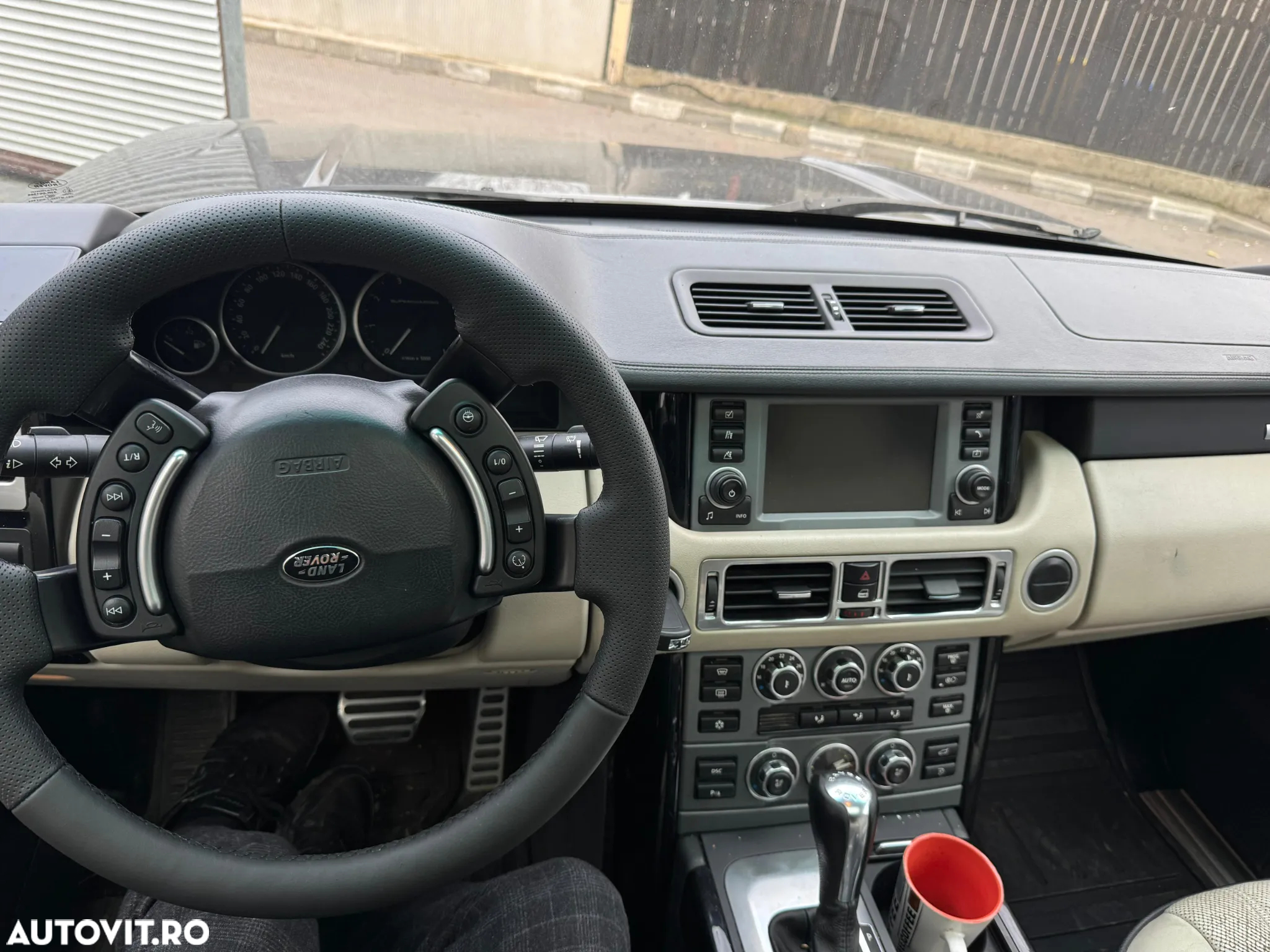 Land Rover Range Rover 4.2 V8 SuperCharged Aut - 5