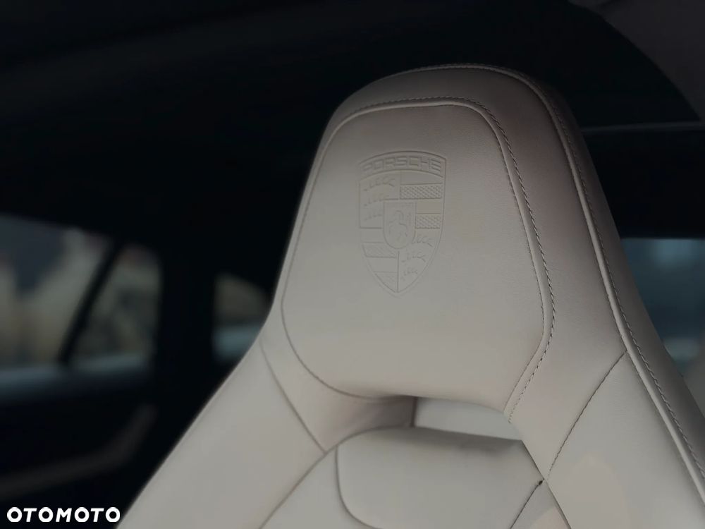 Porsche Panamera 4S E-Hybrid PHEV - 22