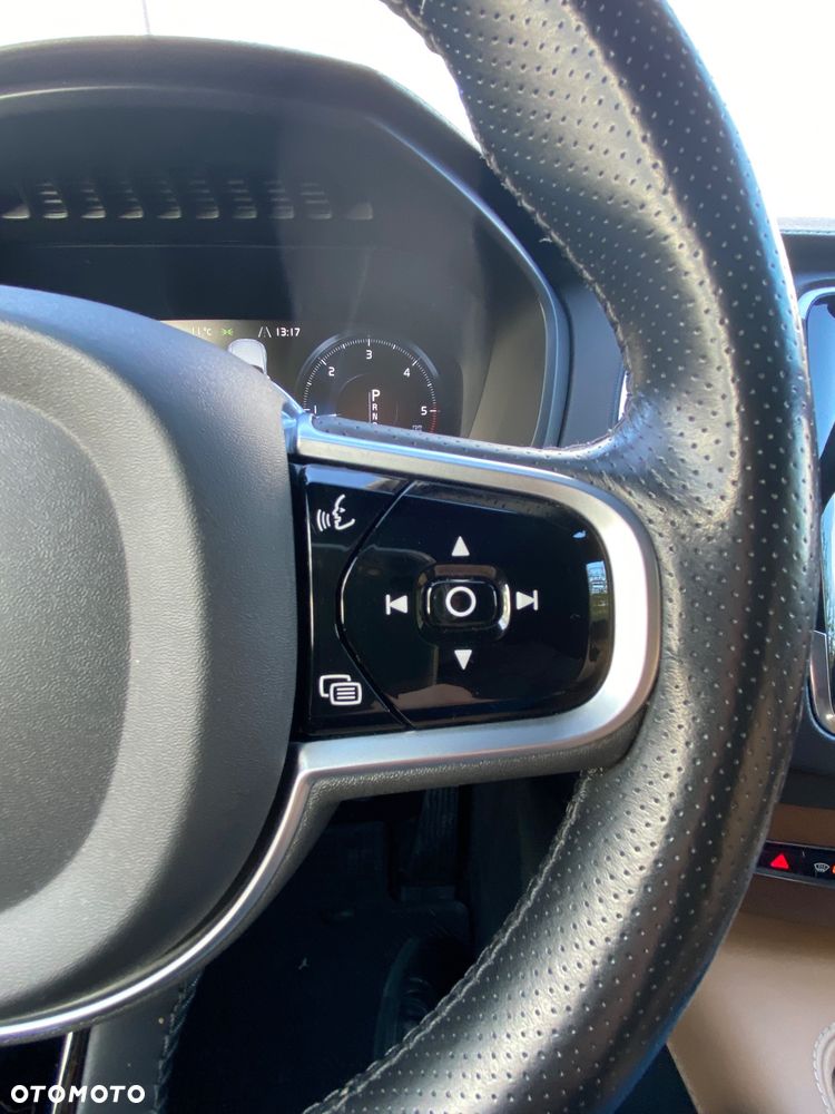 Volvo XC 90 - 28