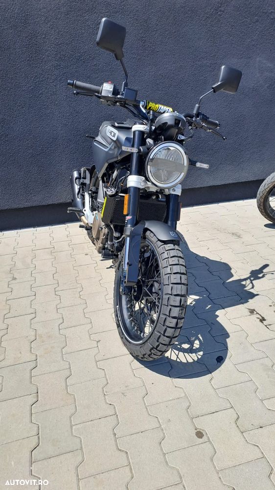 Husqvarna Svartpilen 401 - 1