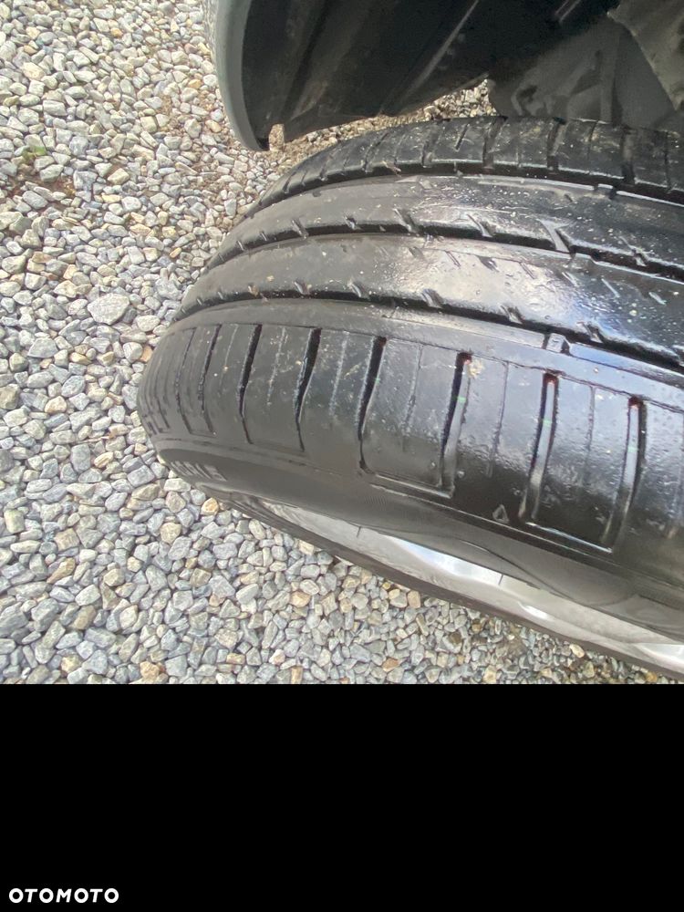 Toyota Yaris 1.3 VVT-i Executive - 11