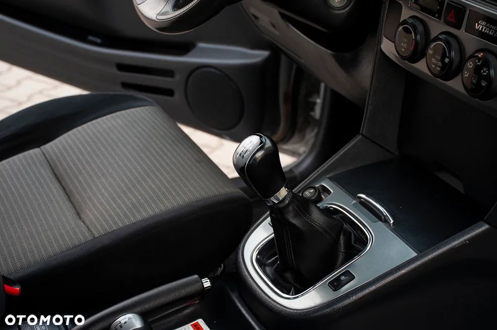 Suzuki Grand Vitara - 22