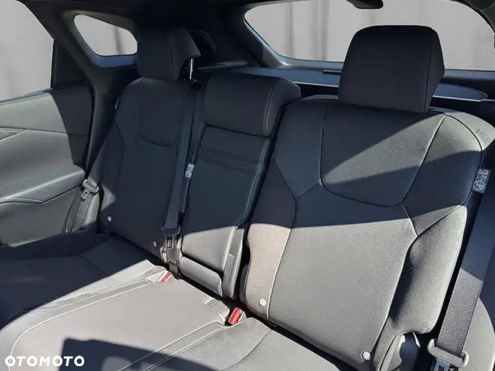 Lexus RX - 7