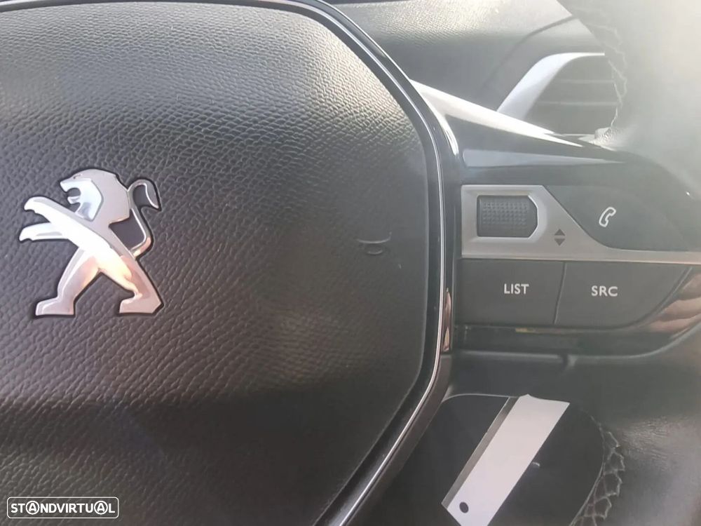 Peugeot 5008 - 19