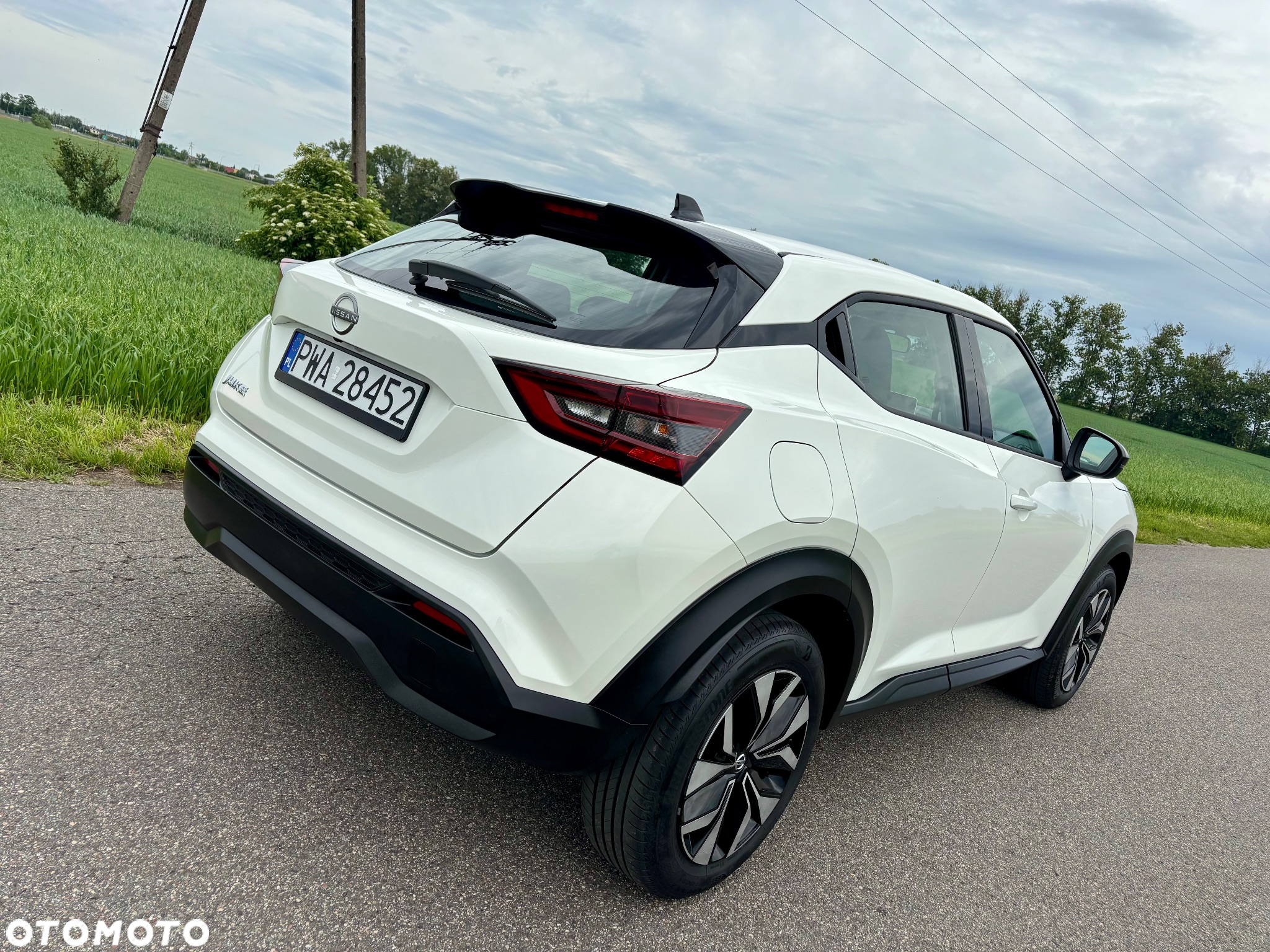 Nissan Juke 1.0 DIG-T Tekna - 3