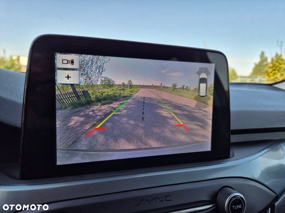 Ford Focus SW 1.0 EcoBoost Hybrid ACTIVE - 36