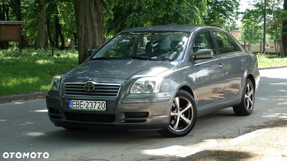 Toyota Avensis - 22