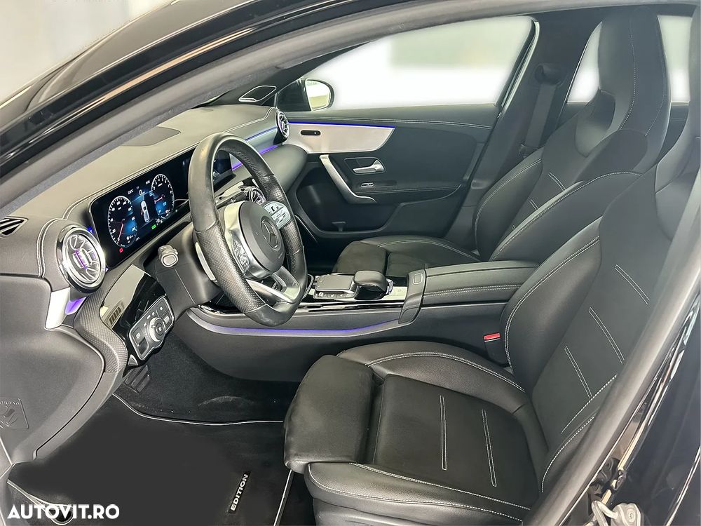 Mercedes-Benz A ver-250-e-8g--dct-amg-line - 9