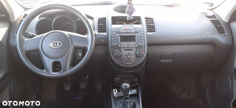 Kia Soul 1.6 L - 10