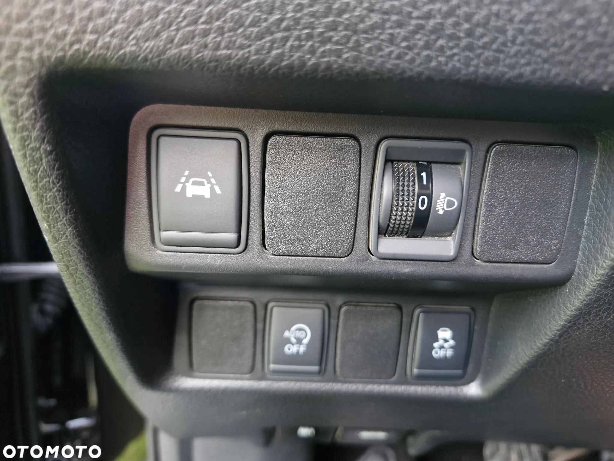 Nissan Qashqai 1.6 DCi N-Vision EU6 - 25