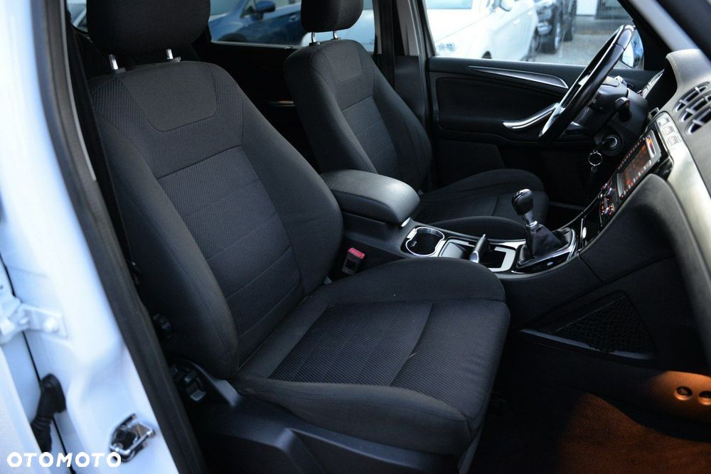 Ford Galaxy 2.0 TDCi Titanium - 13