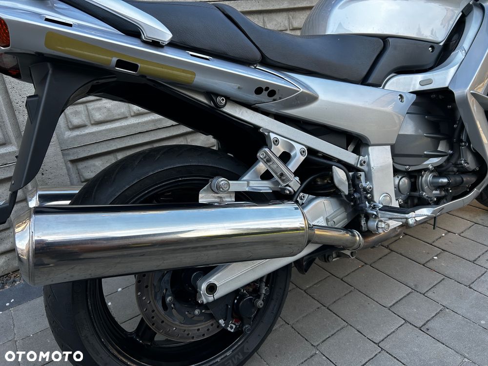 Yamaha FJR - 14