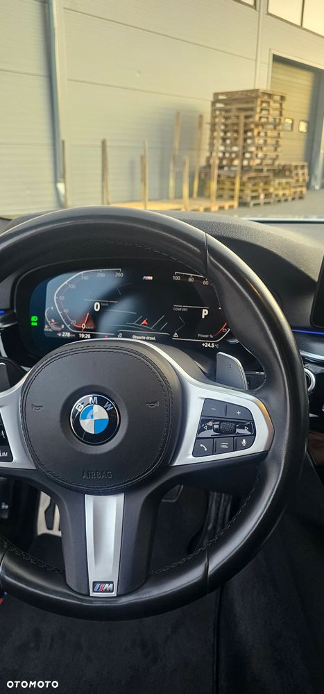 BMW Seria 5 520d xDrive Sport Line sport - 22