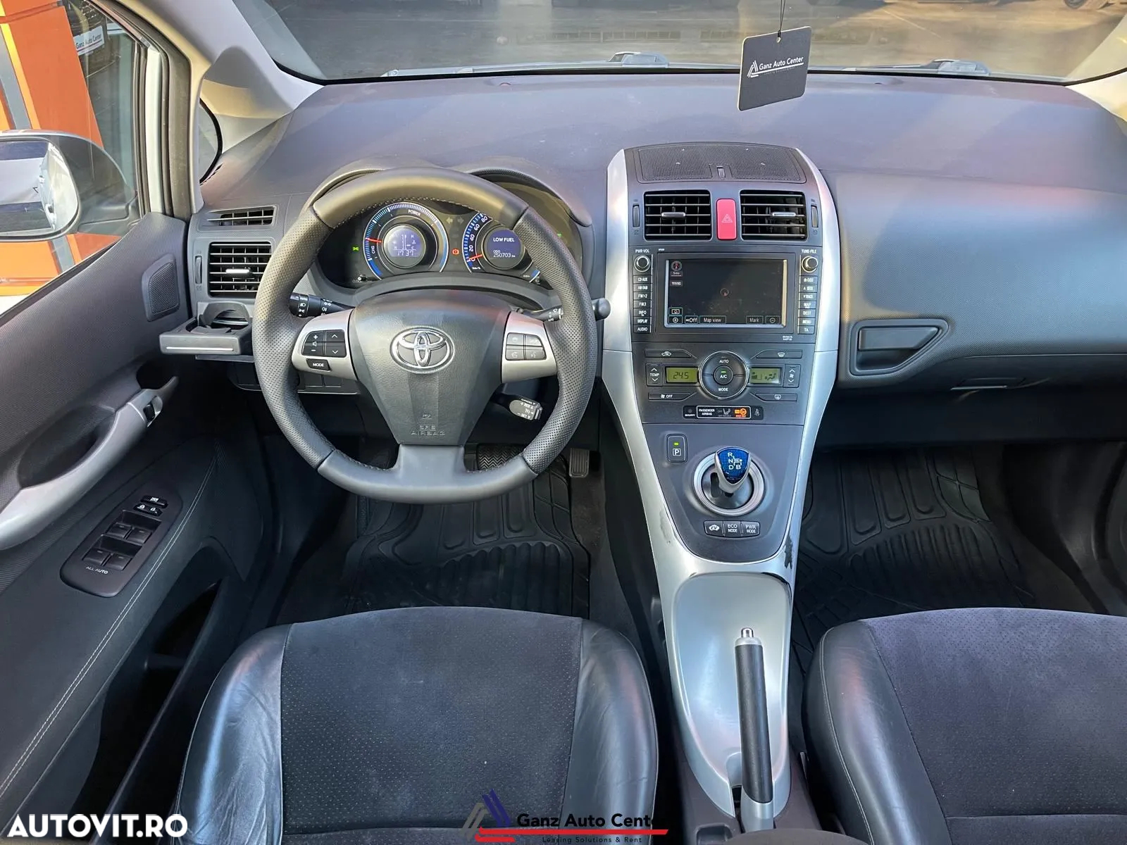 Toyota Auris - 7